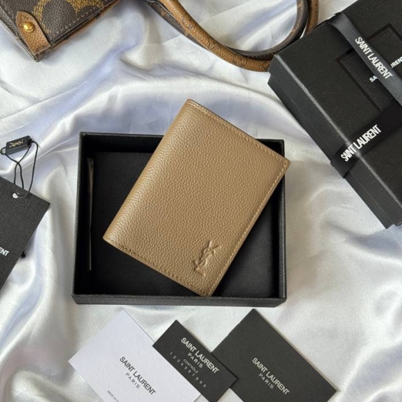 SAINT LAURENT 668736 二つ折り財布 荔枝紋 サイズ:11.5x9cm