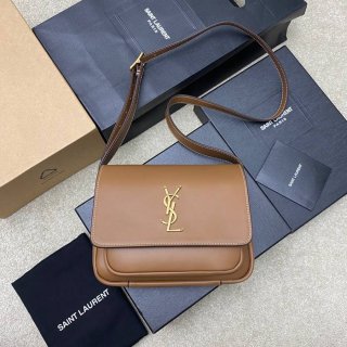 SAINT LAURENT 718556 カーフレザー ブラウン、ゴールド ハンドバッグ ニキ、クラシック 22x16cm サイズ:22x16cm
