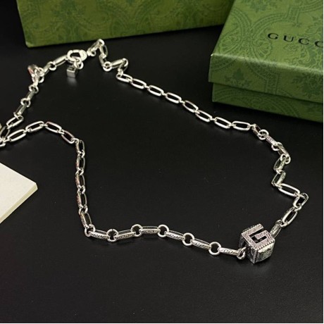 2024グッチネックレスペンダント2501YXSSJ115-GU015
