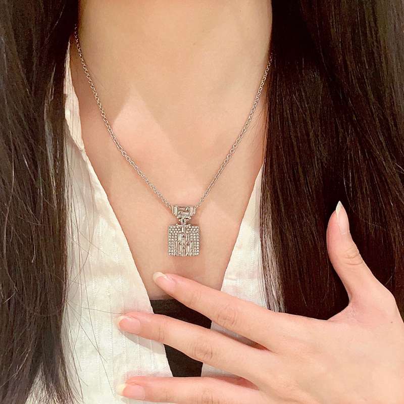 2024シャネルネックレスペンダント2501YXSSJ85-CH010