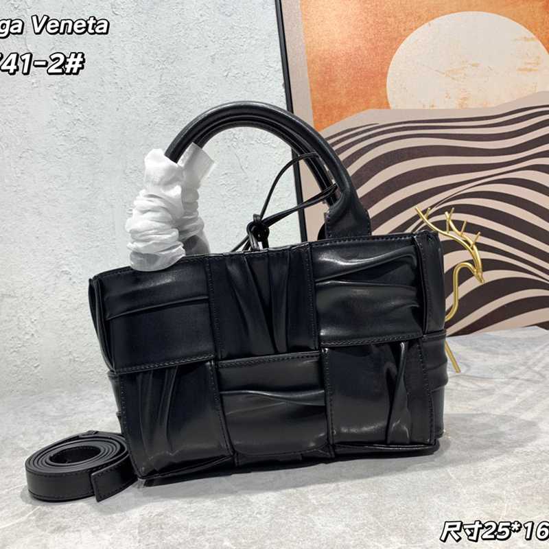 華麗なボッテガヴェネタIntreccio編むハンドバッグ2304ASLJ380-1741-2-3