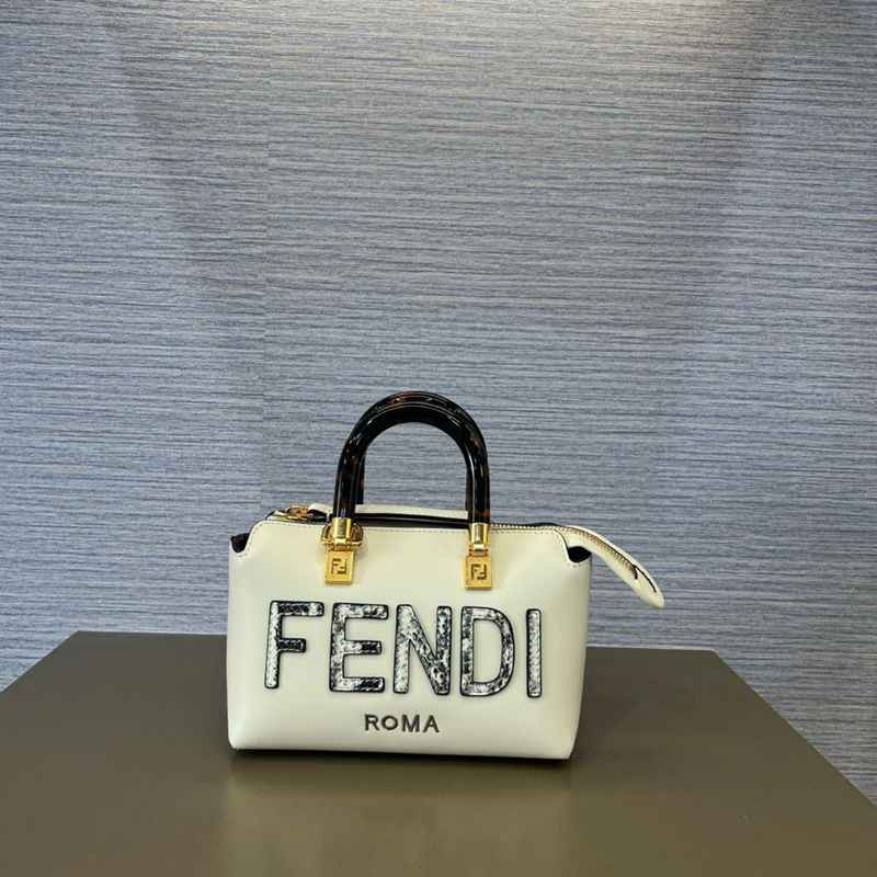 フェンディ高級仕様ByTheWayBostonMiniハンドバッグ2304FDJ-8BR067B85-1