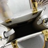 今季の新作フェンディMiniToteショルダーバッグ2305FDJ340-003909-2