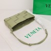 ボッテガヴェネタ新作続々入荷中23cmハンドバッグ2305VIVIJ200-BV4413