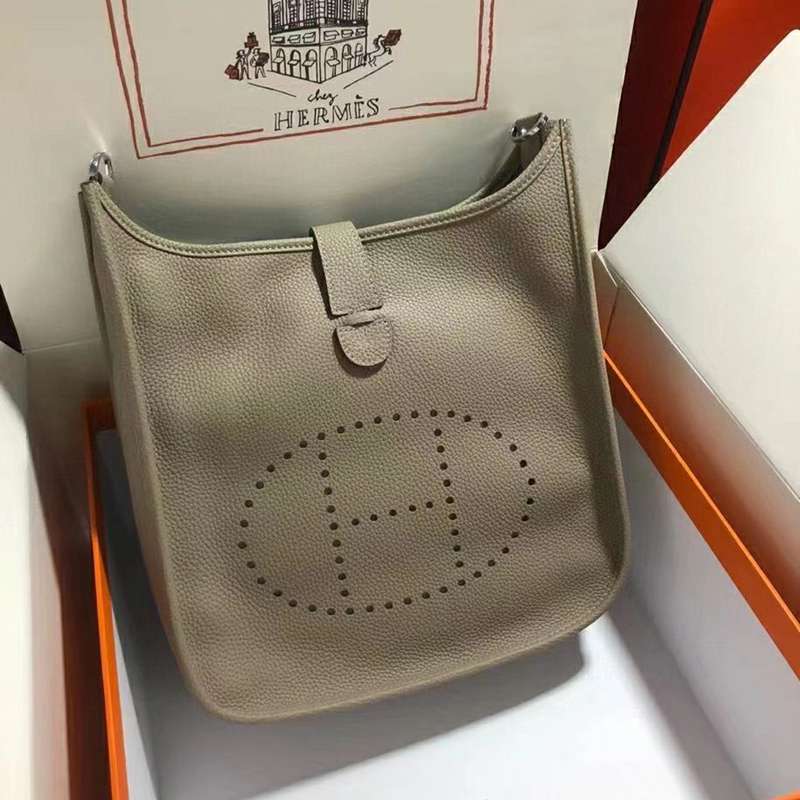 新作スーパーコピーHERMES（エルメス）N級品エヴリン28ショルダーバッグ2107AMSJ500-HE176