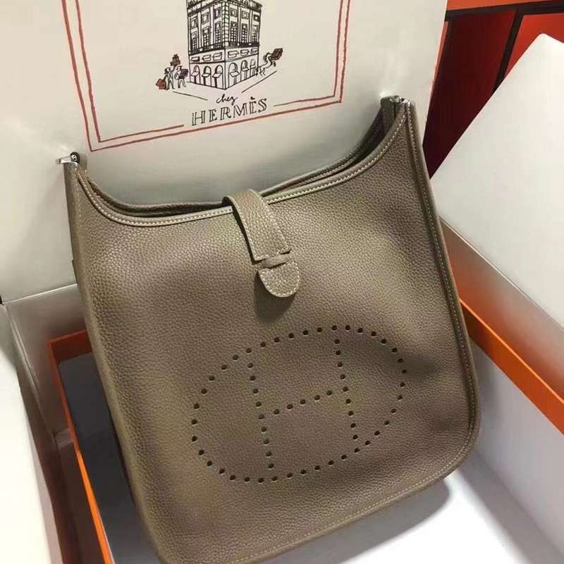 新作スーパーコピーHERMES（エルメス）N級品エヴリン28ショルダーバッグ2107AMSJ500-HE179