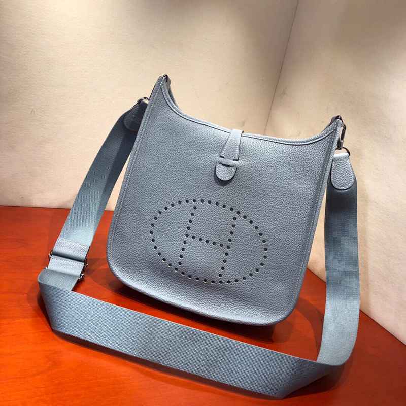 スーパーコピーHERMES（エルメス）N級品エヴリン28手作りショルダーバッグ2107AMSJJ1050-HE196