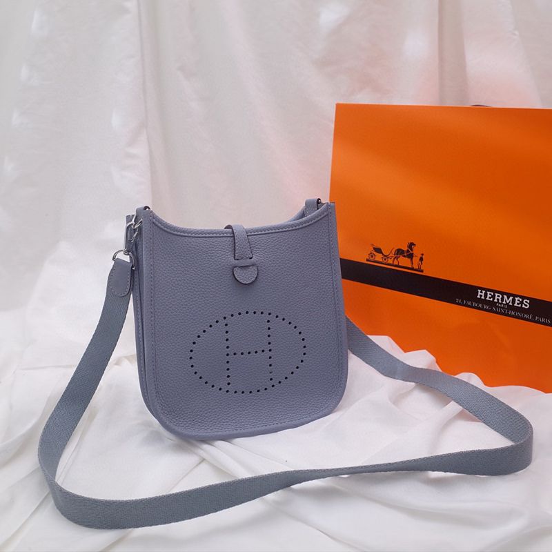 スーパーコピーHERMES（エルメス）N級品エヴリン17手作りミニショルダーバッグ2107AMSJJ630-HE197