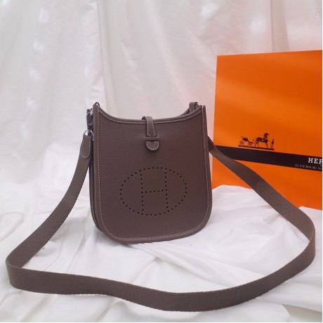 スーパーコピーHERMES（エルメス）N級品エヴリン17手作りミニショルダーバッグ2107AMSJJ630-HE199