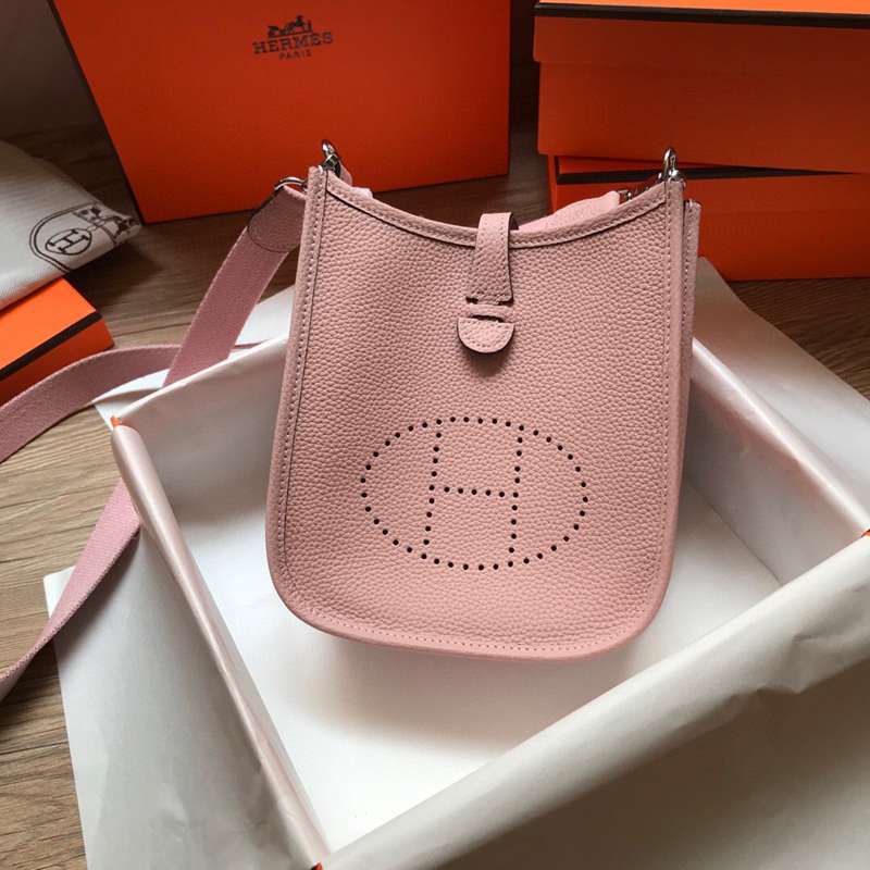 新作スーパーコピーHERMES（エルメス）N級品エヴリン17ショルダーバッグ2107HYJ260-HE180