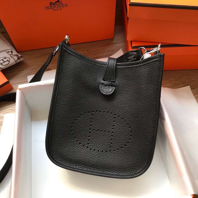新作スーパーコピーHERMES（エルメス）N級品エヴリン17ショルダーバッグ2107HYJ260-HE185