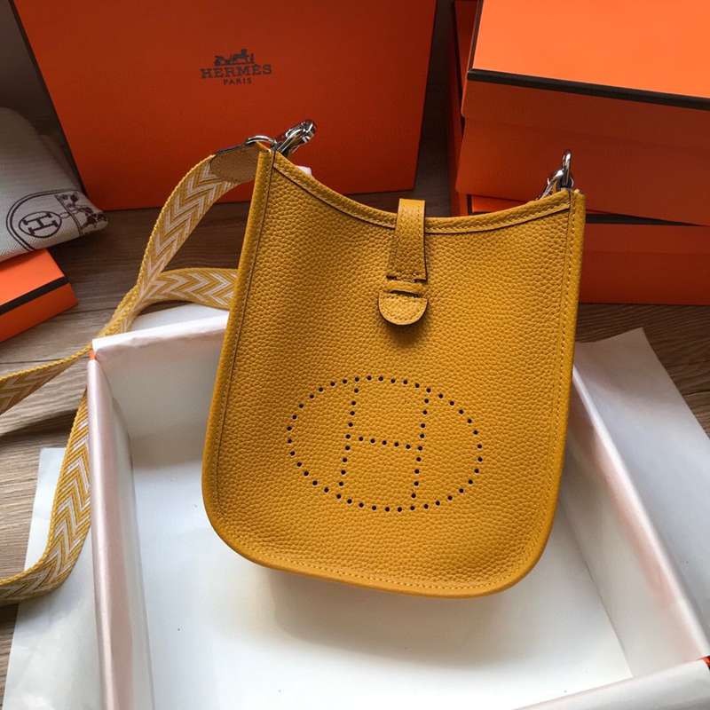 新作スーパーコピーHERMES（エルメス）N級品エヴリン17ショルダーバッグ2107HYJ260-HE187
