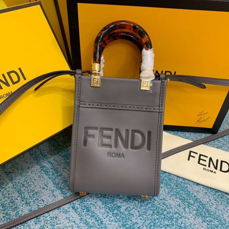 FENDIフェンディ美品ポシェットショルダーバッグ2203A000J500-1522-4