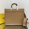 FENDIフェンディ超美品35Toteハンドバッグ2203A000J980-1521