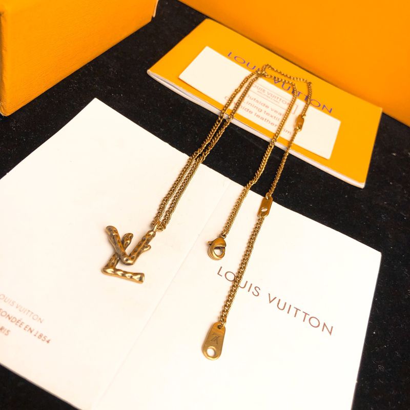 LOUISVUITTONルイヴィトンスーパーコピーN級品プレゼントにおススメネックレスYX2001-P95-LV056A