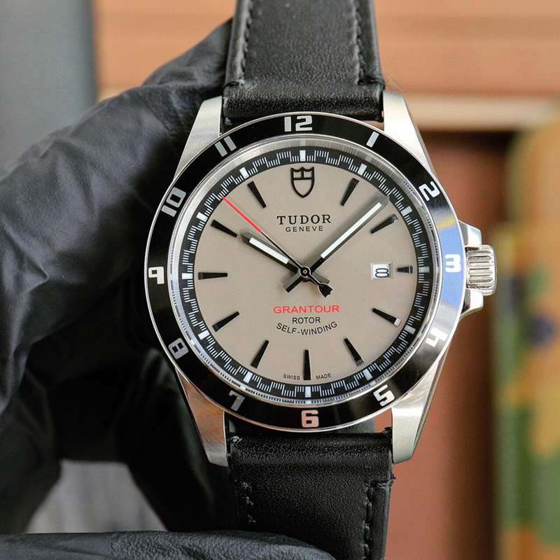 2024チュードルスーパーコピーメンズ時計自動巻き腕時計2406THSJ540-TU011