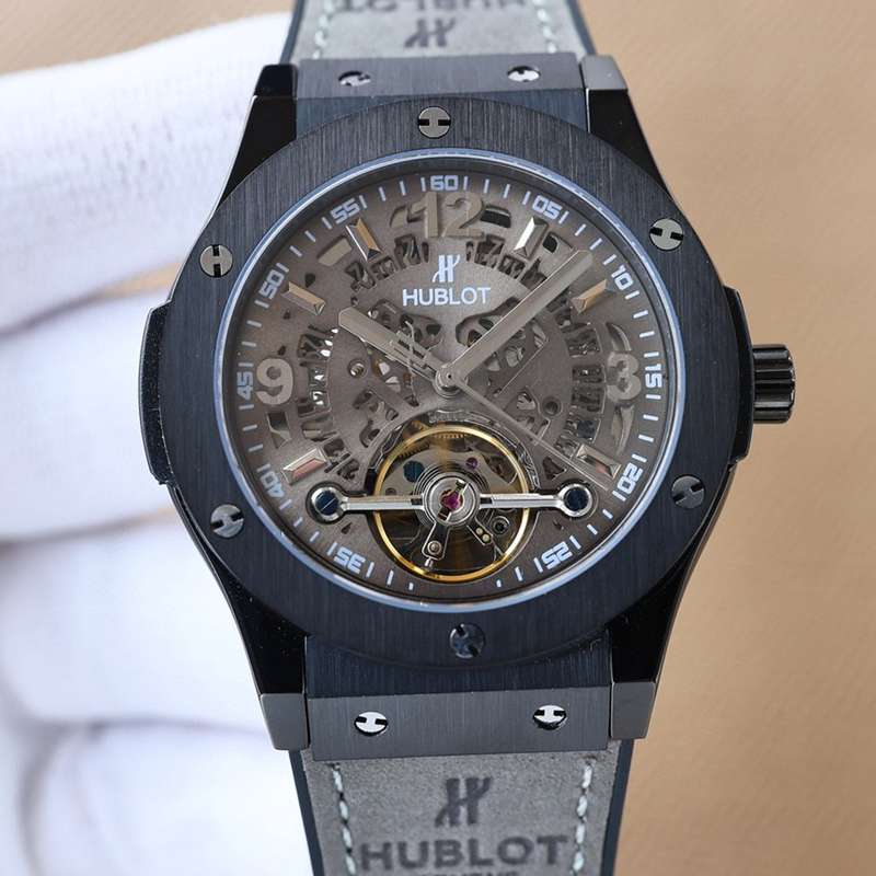 新製品ウブロ42mm自動巻き時計多機能設計腕時計A88-2023P550-HU4359