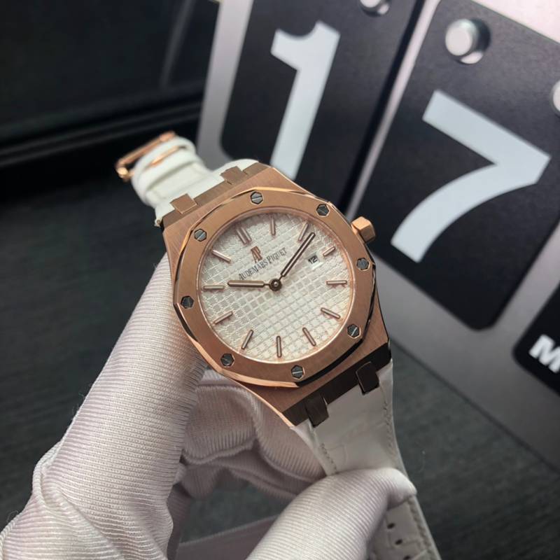 オーデマピゲ【AUDEMARSPIGUET】レディース腕時計33mmAP-JIN-021