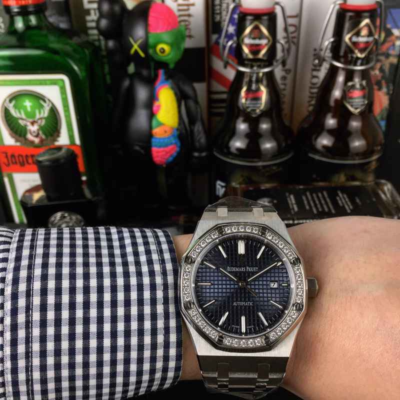 オーデマピゲ【AUDEMARSPIGUET】自動巻きメンズ時計AP-TSH440-030