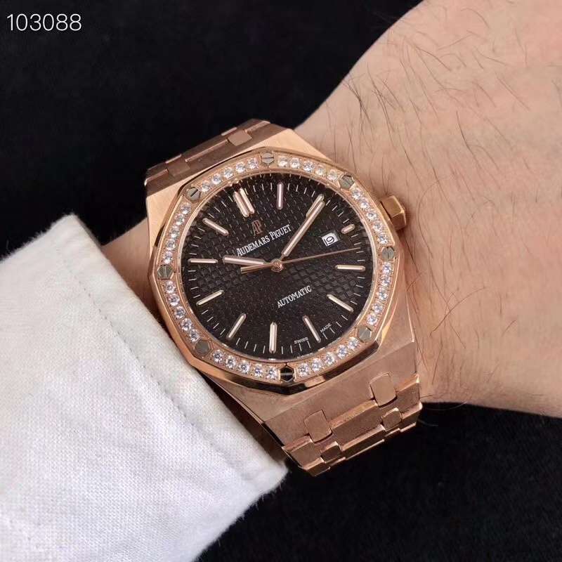 オーデマピゲ【AUDEMARSPIGUET】自動巻きメンズ時計AP-WD480-015