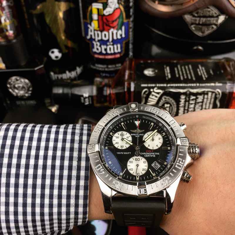 BREITLINGブライトリング腕時計クォーツ43mmメンズBR-TSH320-08
