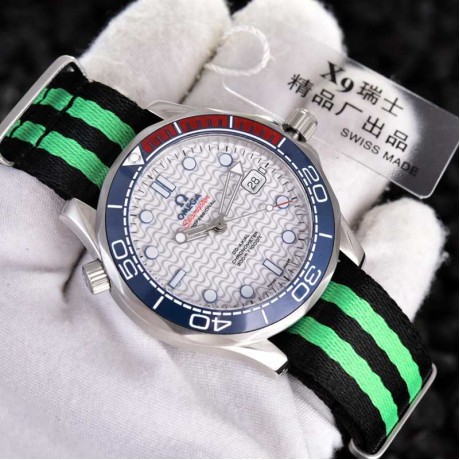 Super品オメガDIVER300MシーマスターSwiss2824ムーブメント搭載GX2002P750-2824-05