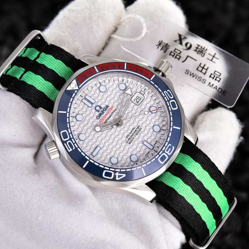 Super品オメガDIVER300MシーマスターSwiss2824ムーブメント搭載GX2002P750-2824-05