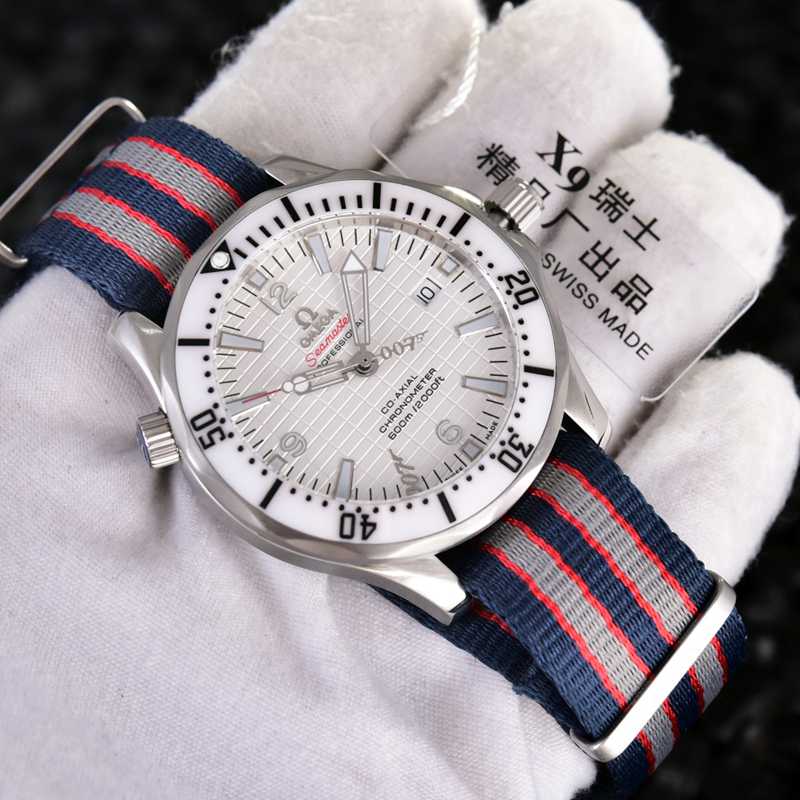 Super品オメガDIVER300MシーマスターSwiss2824ムーブメント搭載GX2002P750-2824-11