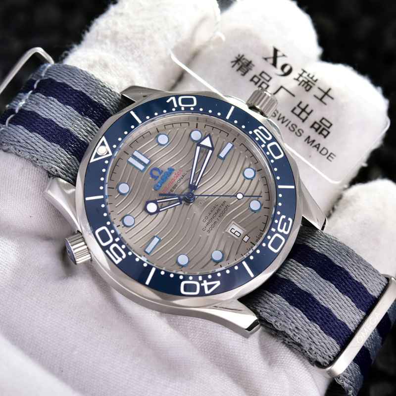Super品オメガDIVER300MシーマスターSwiss2824ムーブメント搭載GX2002P750-2824-12