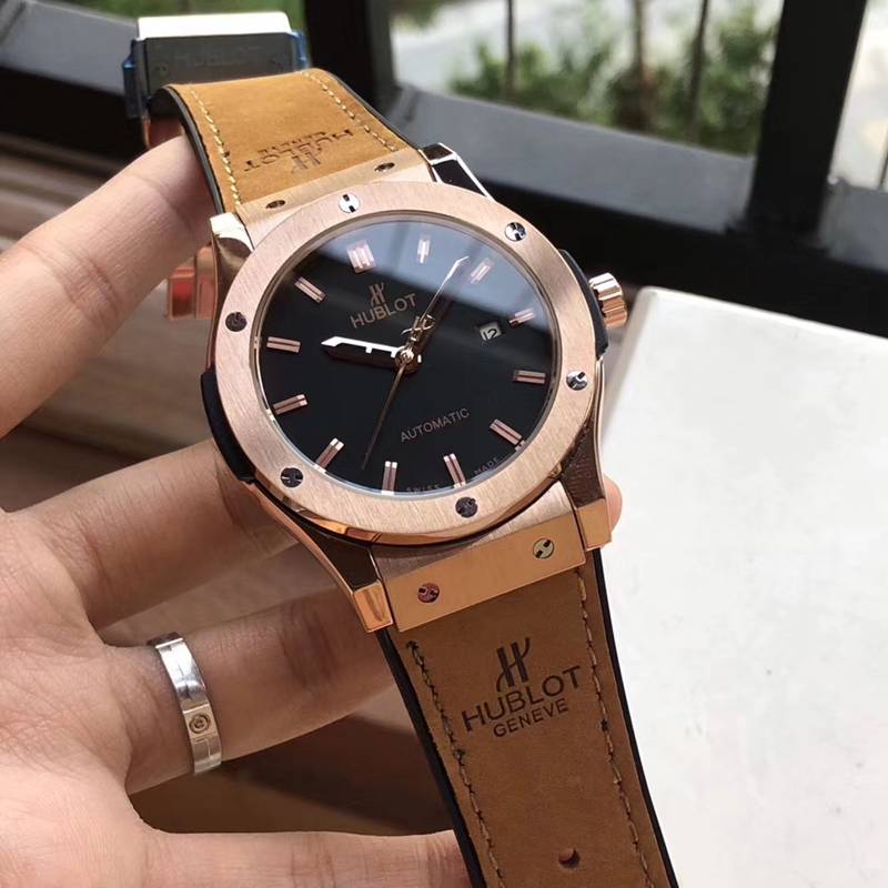 HUBLOTウブロ美品メンズ腕時計クォーツ値下げプライスコピーHU-HYD300-006