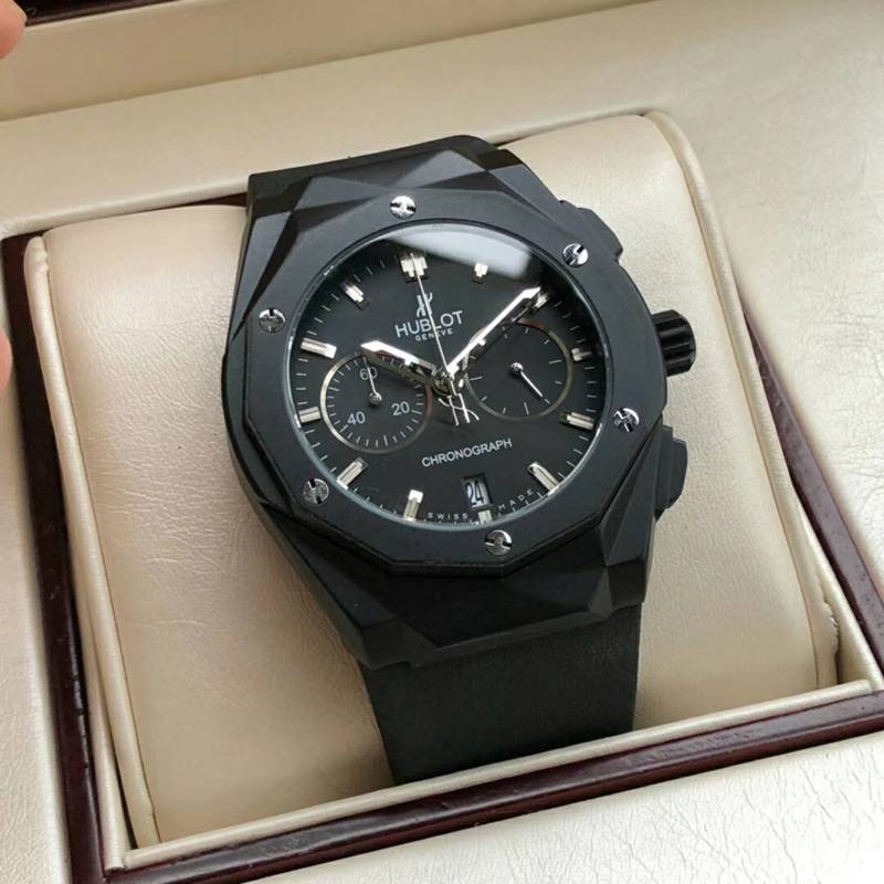 ウブロ（HUBLOT）スーパーコピーメンズ腕時計クォーツ（日本製）HU-HYD330-004