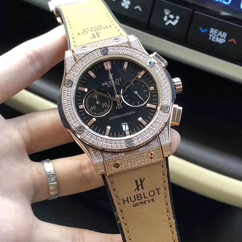 ウブロ（HUBLOT）スーパーコピーメンズ腕時計クォーツ（日本製）HU-HYD330-027