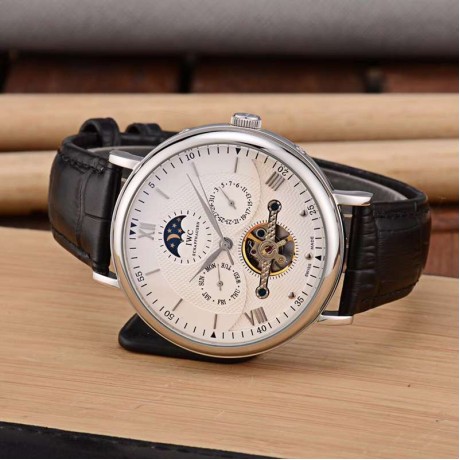 IWC(アイダブリューシー)腕時計42mm自動巻きメンズIWC-TSH360-082　