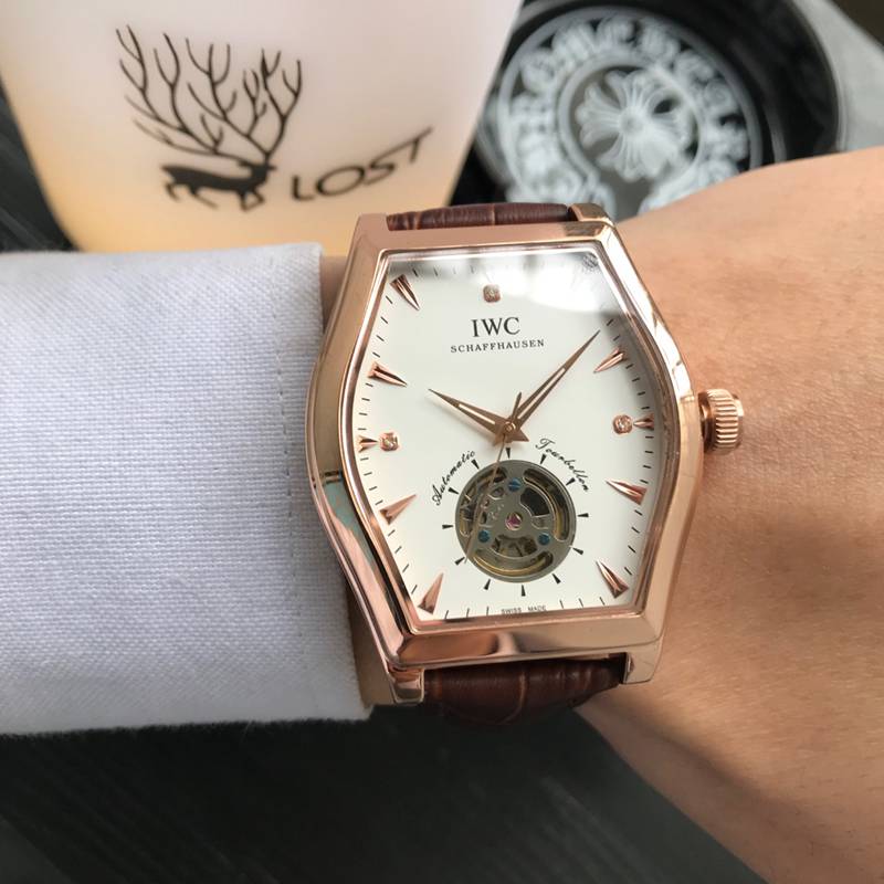 IWC(アイダブリューシー)腕時計3針自動巻きメンズIWC-TSH380-18　