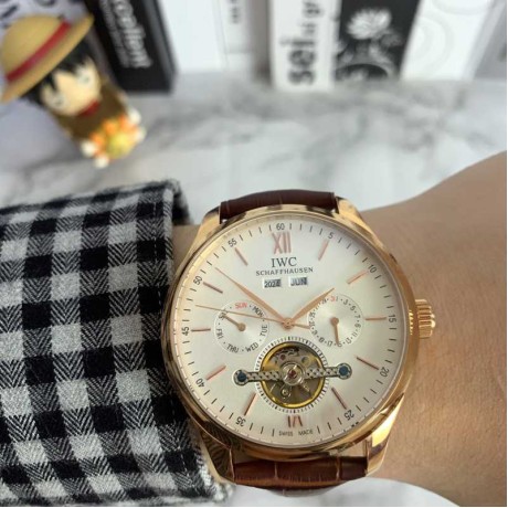 IWC(アイダブリューシー)腕時計44mm自動巻きメンズIWC-TSH400-41　
