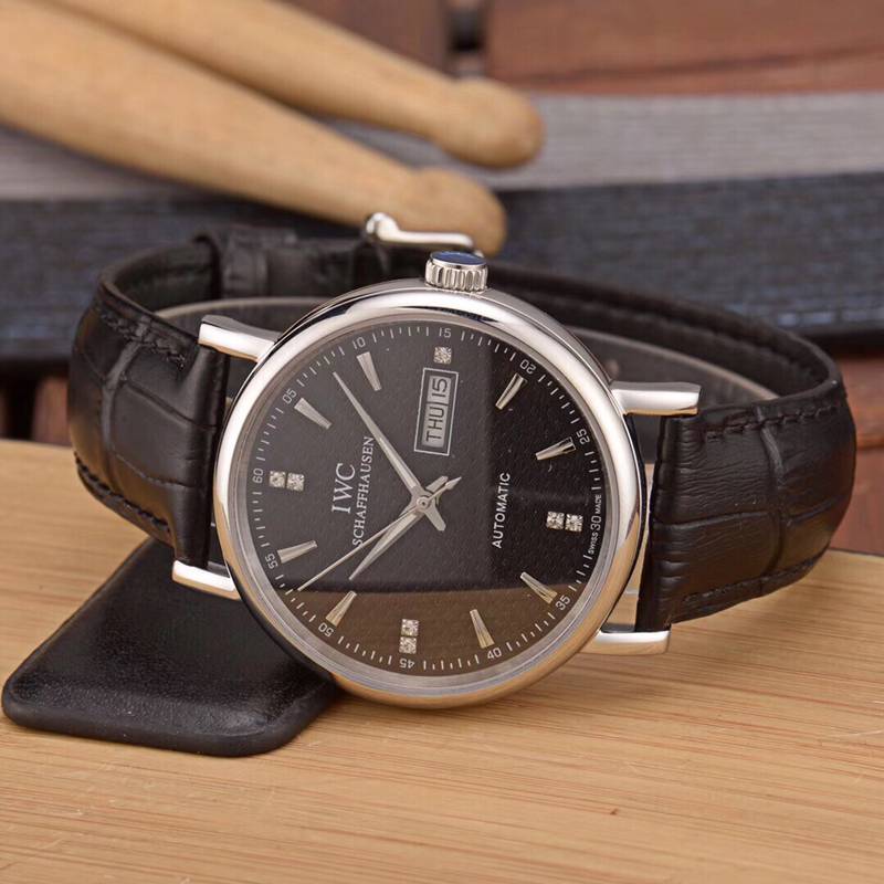 IWC(アイダブリューシー)腕時計40mm自動巻きメンズIWC-TSH440-50　