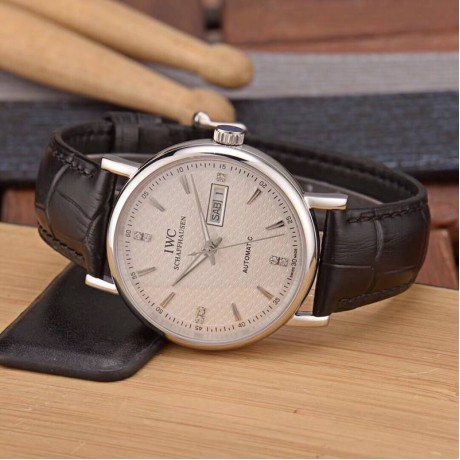 IWC(アイダブリューシー)腕時計40mm自動巻きメンズIWC-TSH340-51　