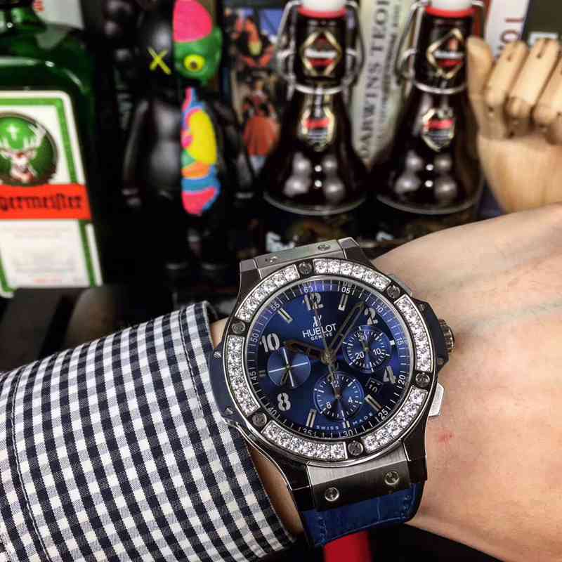 ウブロSWISS4100搭載28800振動(自動巻き)ビッグバンTSH2001P1750-4100-04