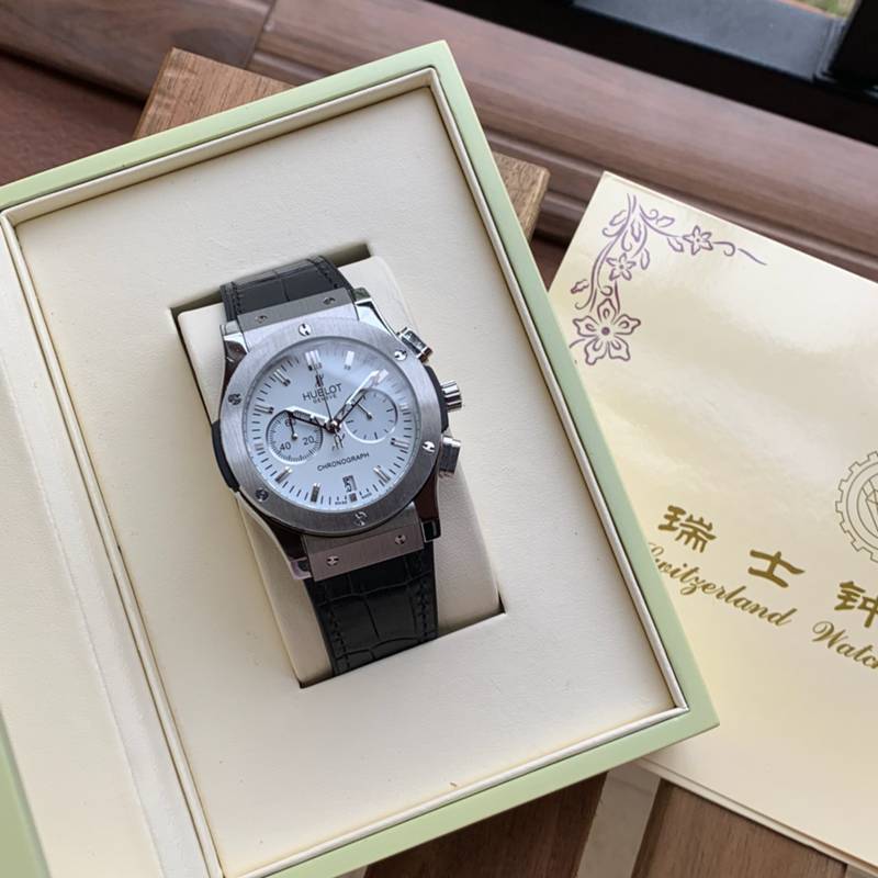 ウブロHUBLOTクラシックフュージョンクォーツメンズ腕時計TSH2001P340-HU26