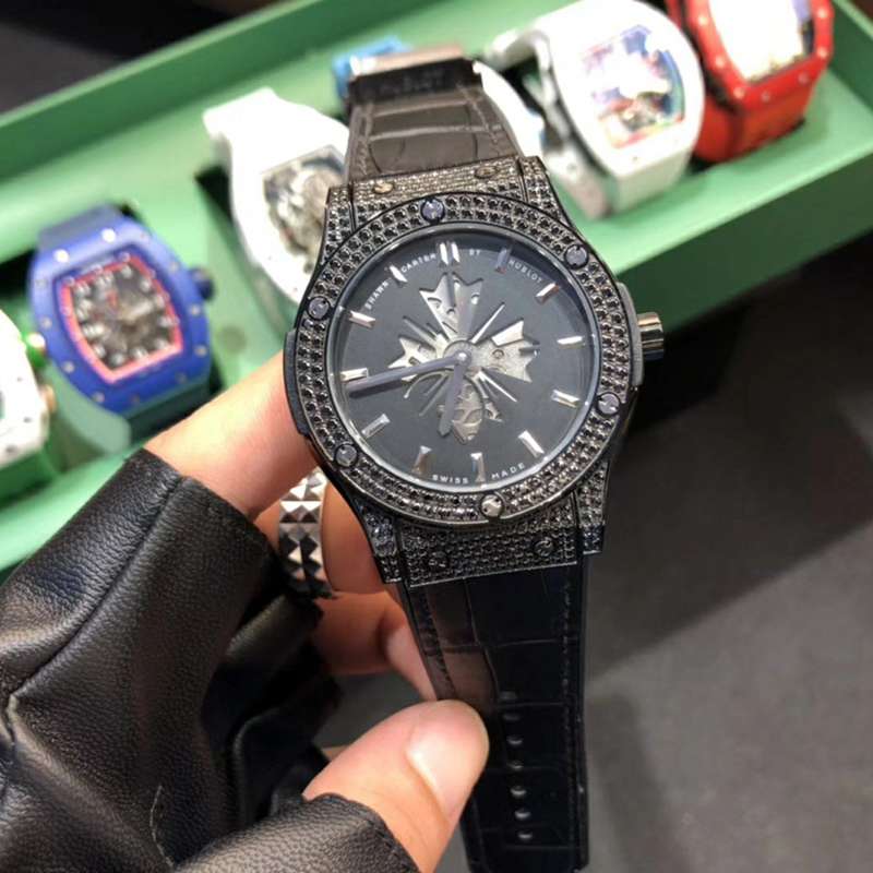 ウブロHUBLOTクラシックフュージョンAsian-2836ムーブメント搭載TSH2001P550-HU15