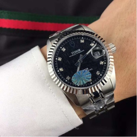 チュードル（TUDOR）スーパーコピーN級品メンズ時計40mm自動巻き腕時計TUD-DBG450-19