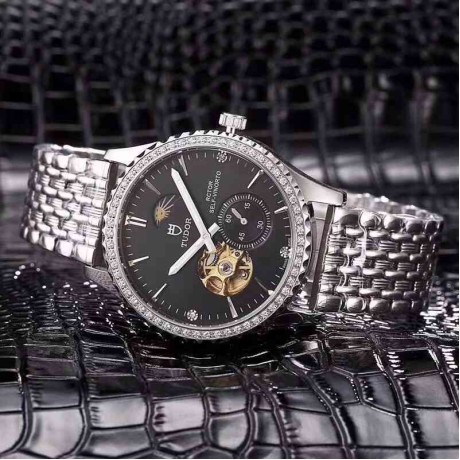 チュードル（TUDOR）スーパーコピーN級品メンズ時計40mm自動巻き腕時計TUD-QQSZ300-17
