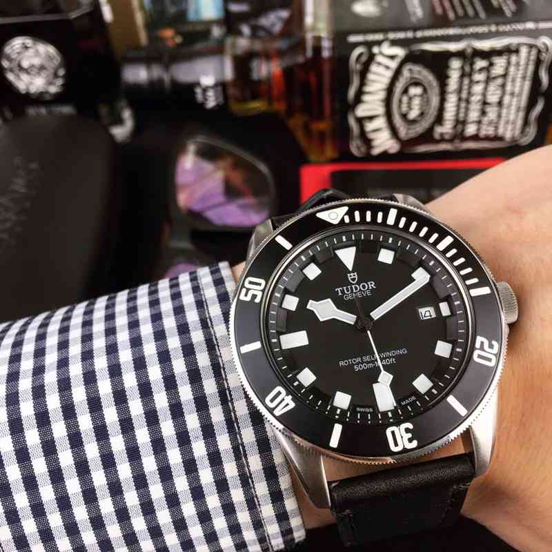チュードル（TUDOR）メンズ時計42mm激安販売腕時計TUD-TSH360-29