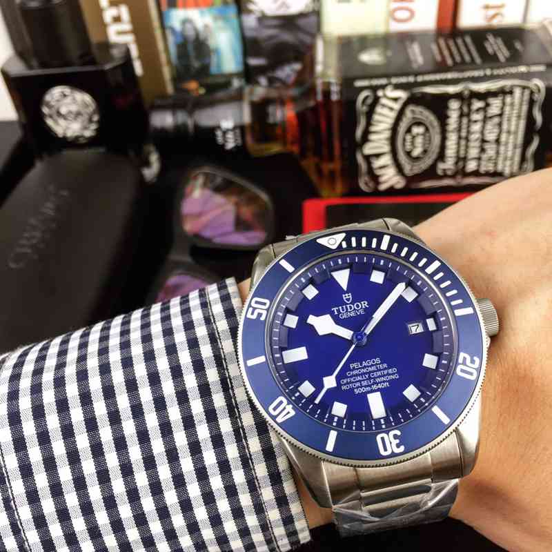 チュードル（TUDOR）メンズ時計42mm激安販売腕時計TUD-TSH380-27