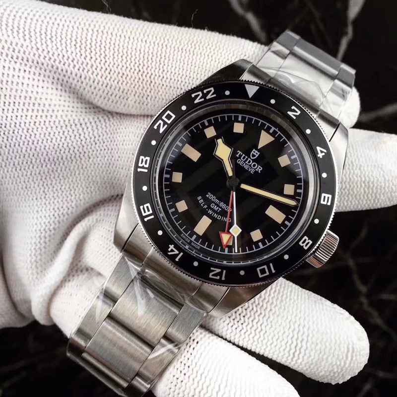 チュードル（TUDOR）メンズ時計42mm自動巻き腕時計TUD-TSH410-17
