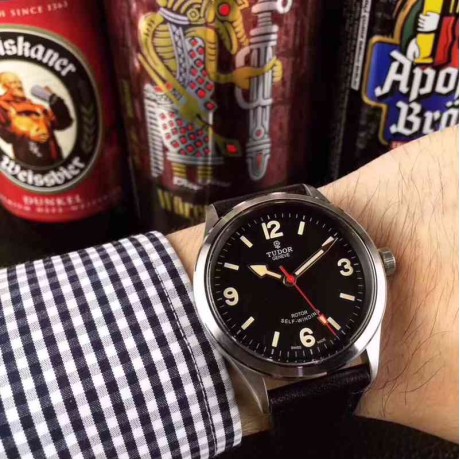 チュードル（TUDOR）メンズ時計腕時計40mm値下受付TUD-WD430-09
