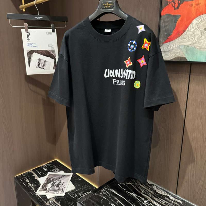 新品激安ルイヴィトン半袖カットソーTシャツ男着2506AAJ130-LU040