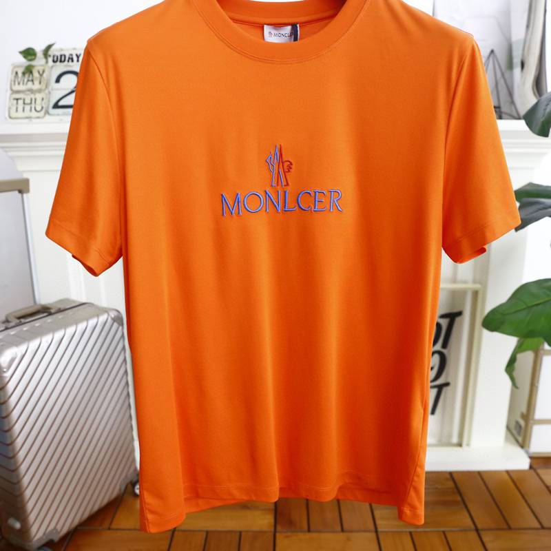 新品激安モンクレール半袖Tシャツトップス男着2506AAJ180-MO046