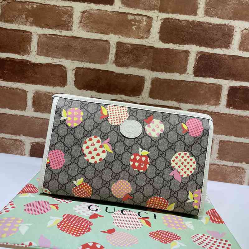 グッチ☆新品展示品.美品☆セカンドバッグ2305JDFJ-664114