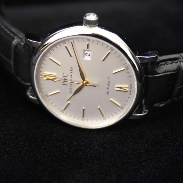 特別な日にふさわしい、エレガントなIWCのドレスウォッチ